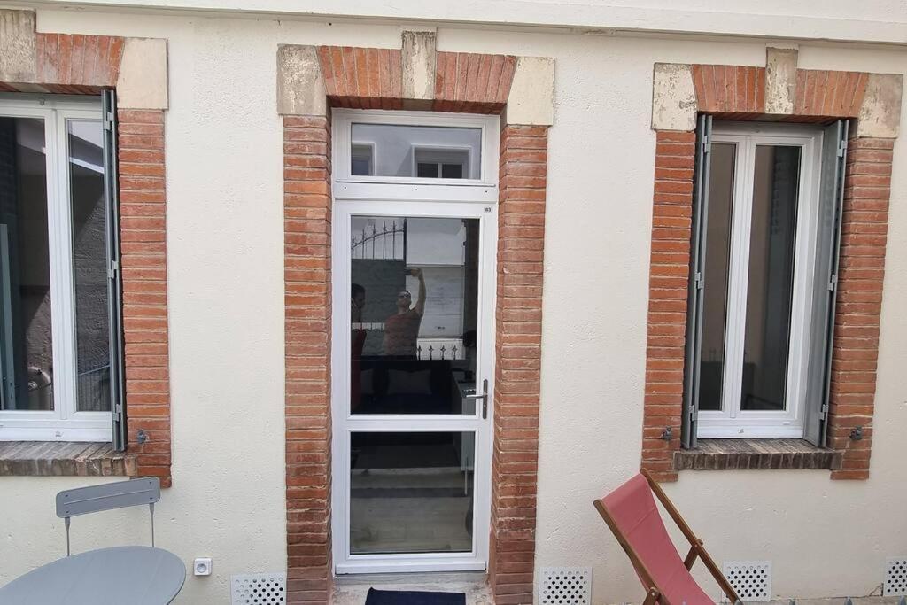 Grand Studio Avec Terrasse - Gare - Metro - Wifi Toulouse Dış mekan fotoğraf